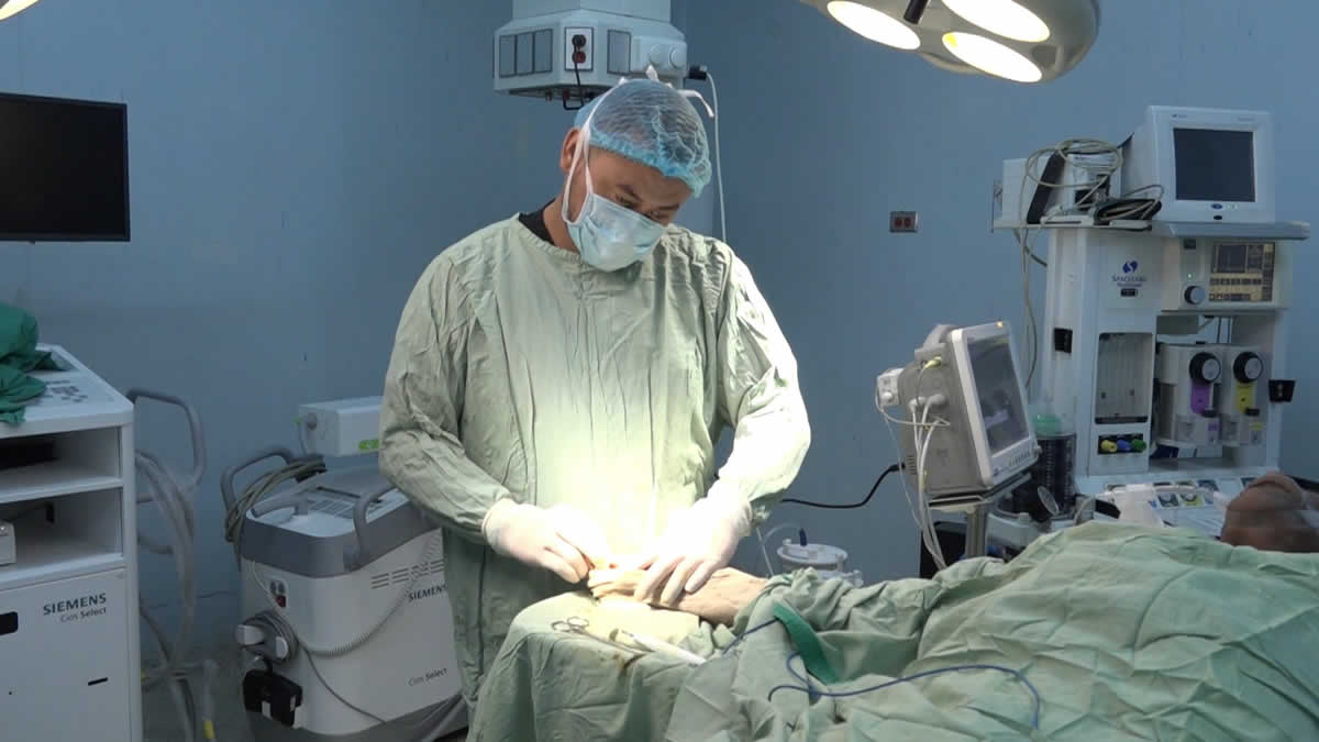 Desarrollan jornada quirúrgica a pacientes en el Hospital Manolo