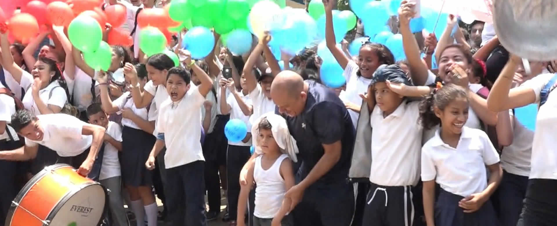 Estudiantes de Managua honran el natalicio del General Benjamín Zeledón