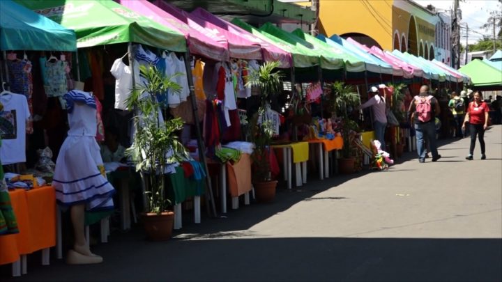 Realizan Feria Nacional de Artesanías “Con Rostro de Pueblo”