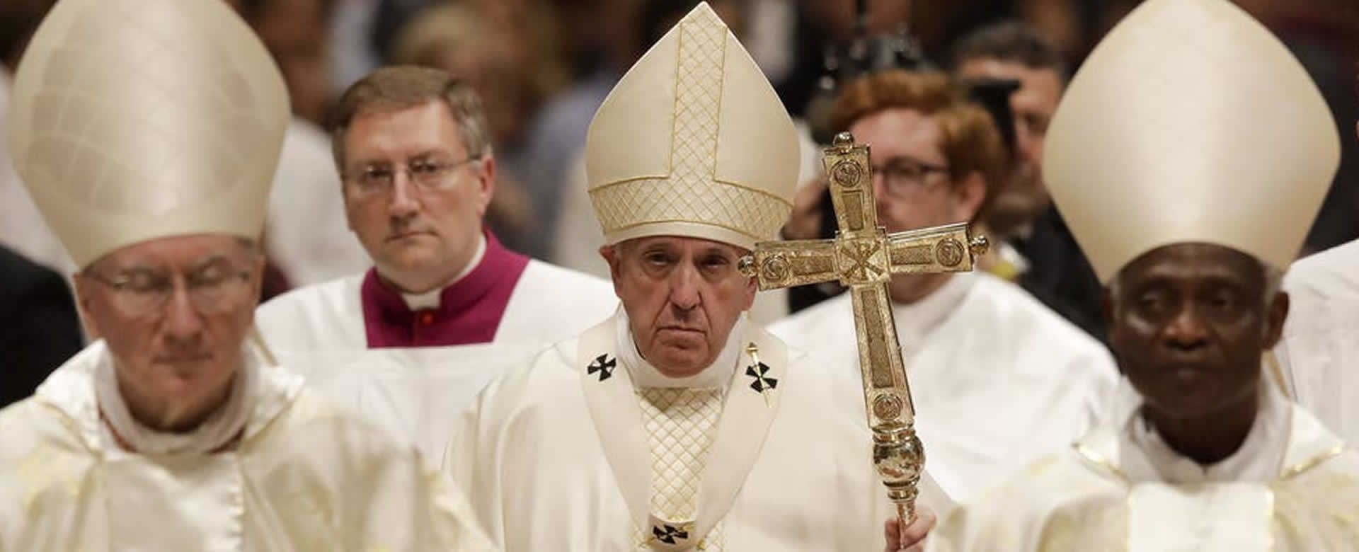 Francisco proclamó a 13 nuevos cardenales, entre ellos dos latinoamericanos