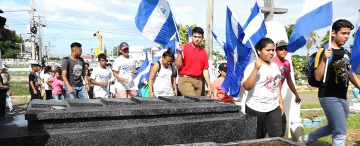 Juventud Sandinista rinde tributo al Comandante Eduardo Contreras