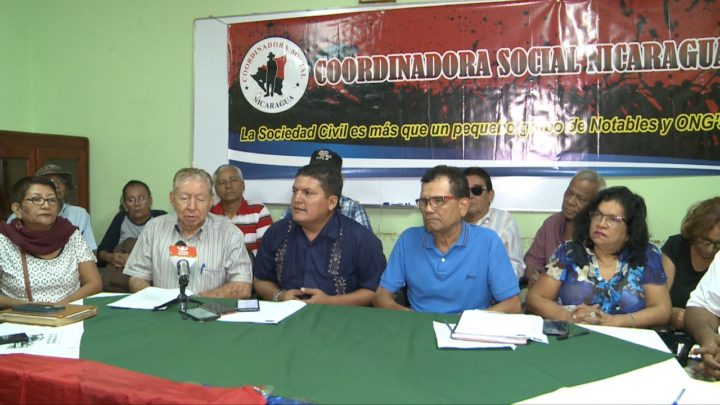 Miembros de la Coordinadora Social respadan al gobierno de Nicaragua