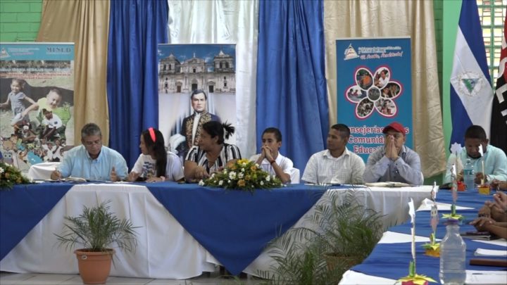 Ministerio Educación consultas León