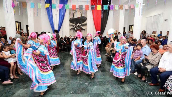 México y Nicaragua demuestran sus tradiciones en el Día de los Muertos