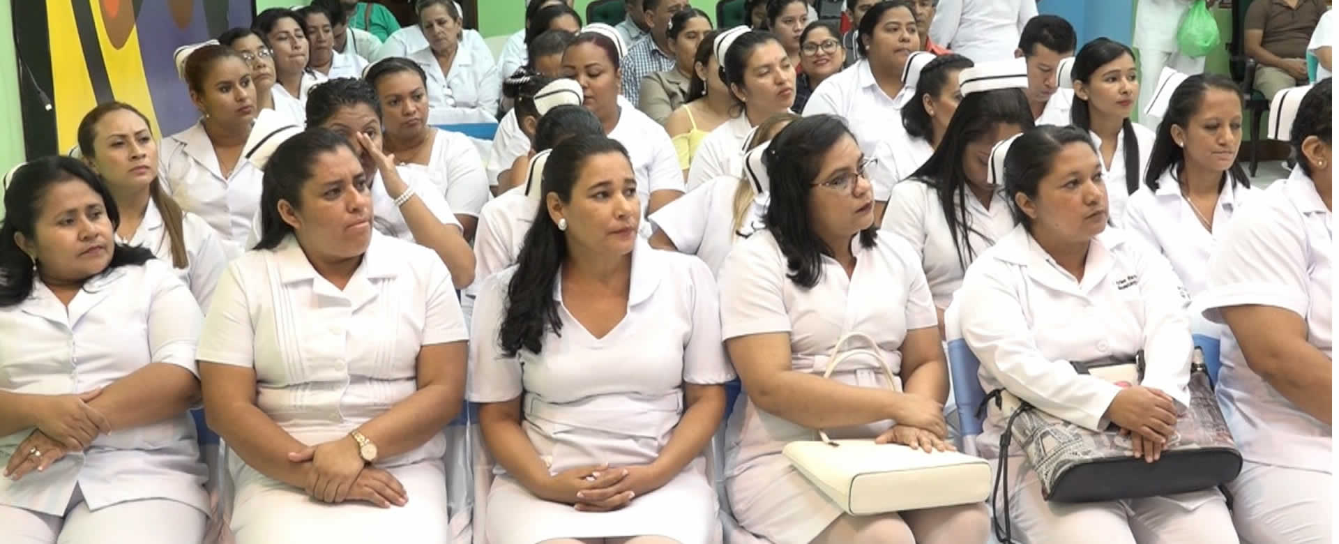 Enfermeras nicaragüenses se gradúan en neonatología
