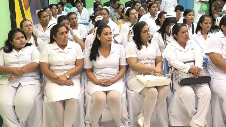 Enfermeras nicaragüenses se gradúan en neonatología 