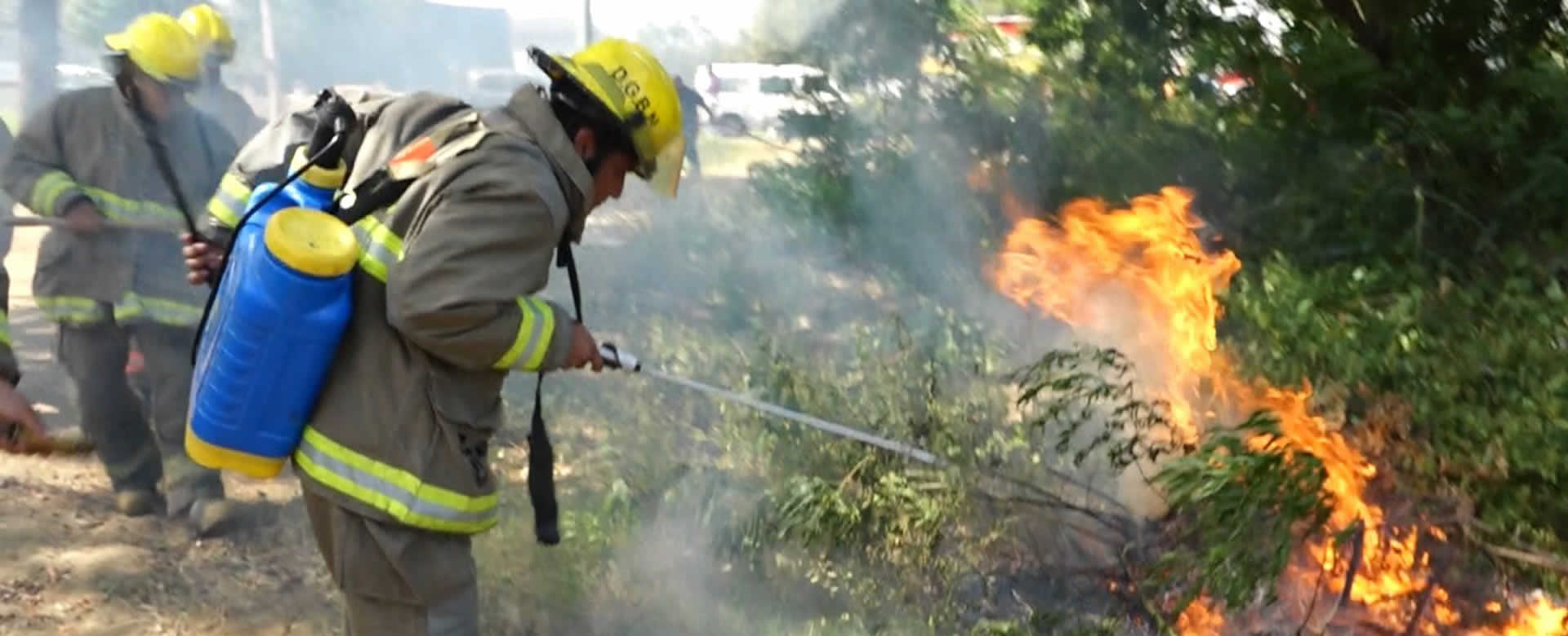 Bomberos Unificados se preparan para combatir incendios forestales