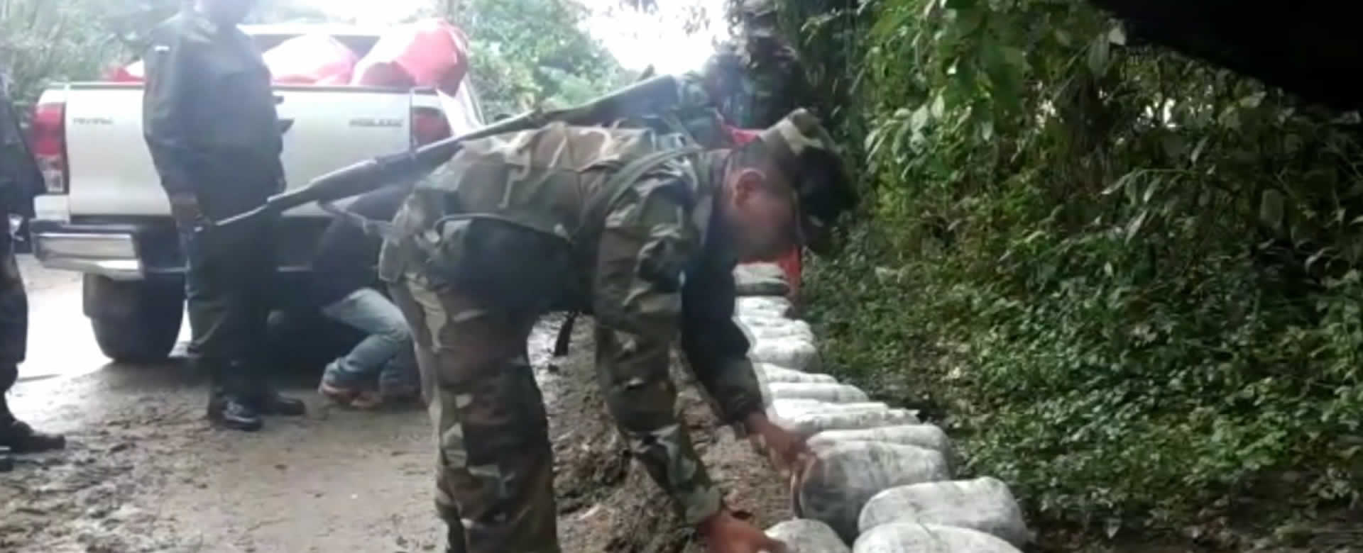 Ejército de Nicaragua incauta ocho sacos de marihuana en Jalapa