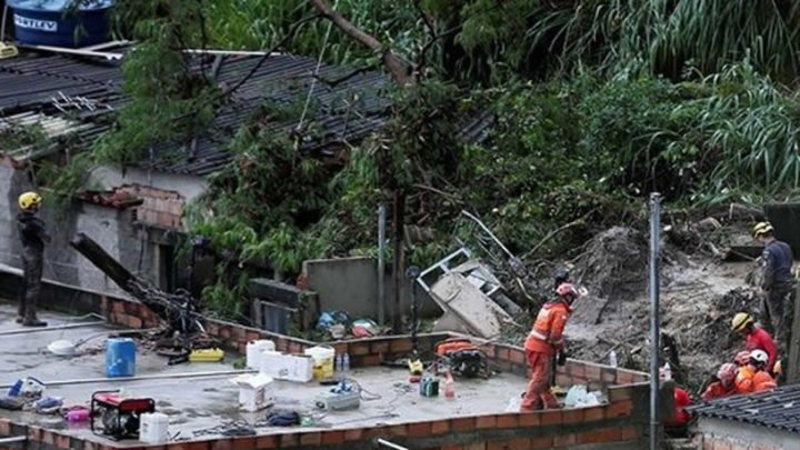 Lluvias en Brasil ya suman 44 muertos y miles de desalojados