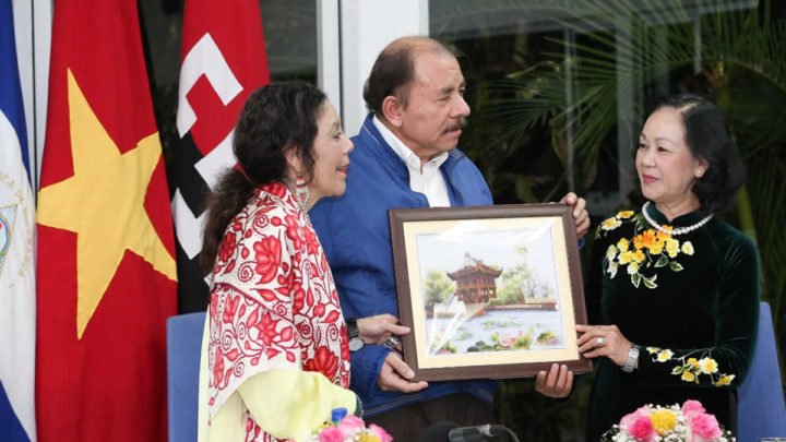 Daniel y Rosario fortalecen relaciones bilaterales con Vietnam 