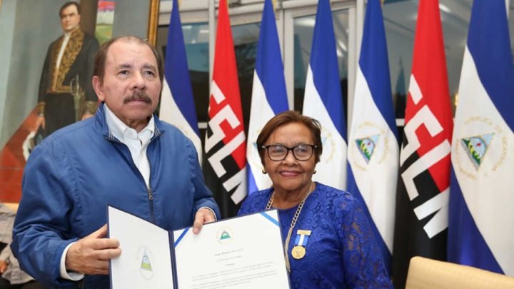 Los mejores docentes del país fueron condecorados por el presidente Daniel Ortega