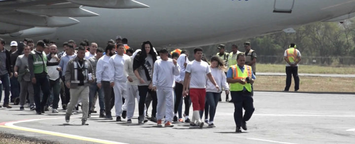Regresan 37 ciudadanos nicaragüenses deportados de Estados Unidos