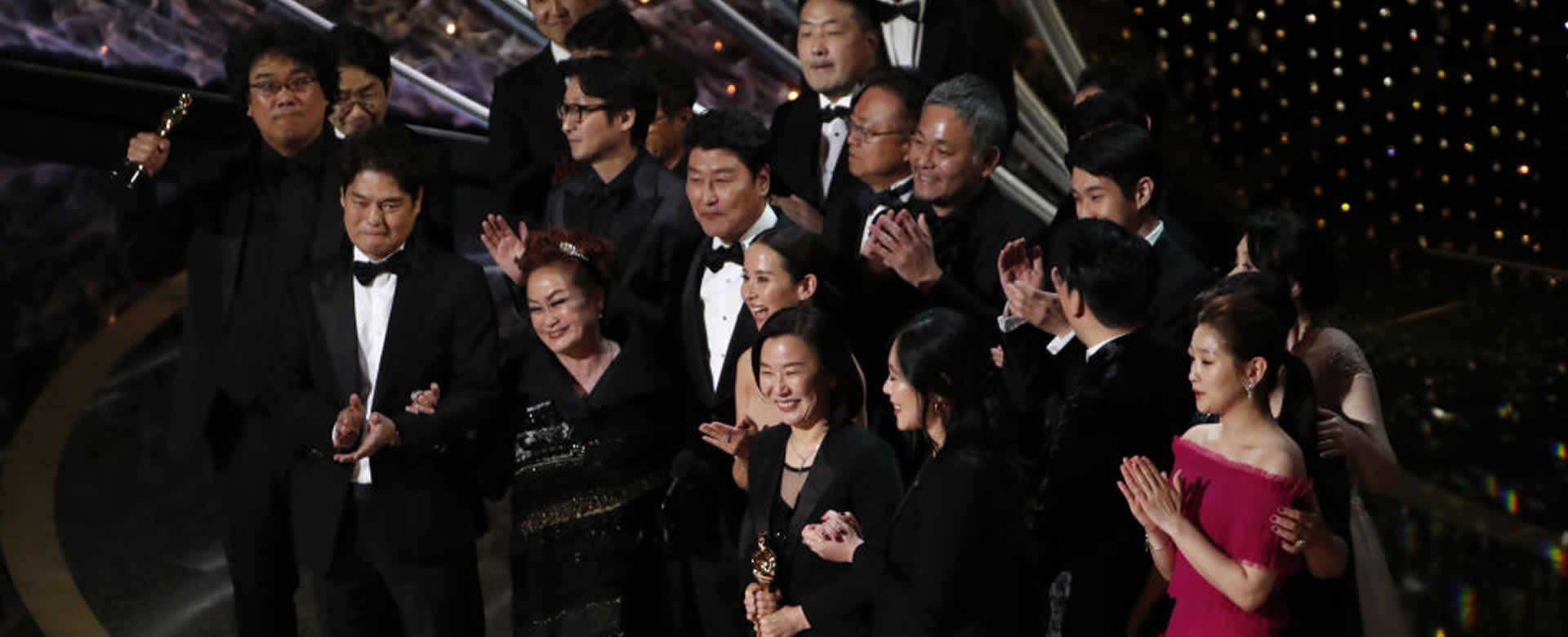 "Parásitos" gana tres estatuillas doradas en los Premios Óscar 2020