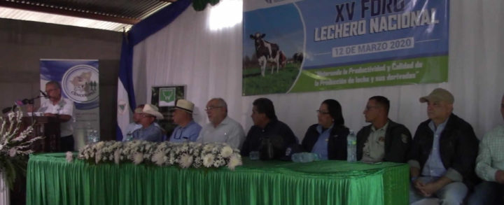 Camoapa: productores participan en Foro Nacional Lechero