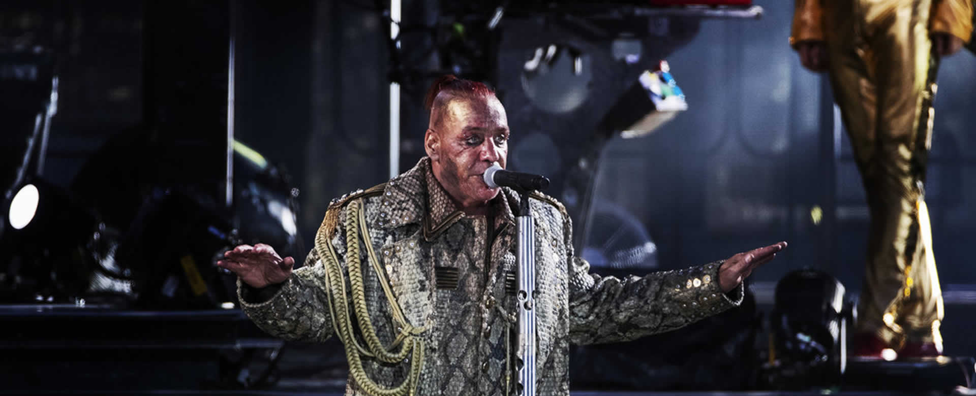 Vocalista de Rammstein dio positivo a Coronavirus en Berlín