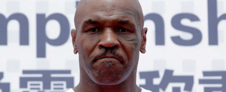 Mike Tyson llora al revelar sentirse “vacío” sin el boxeo