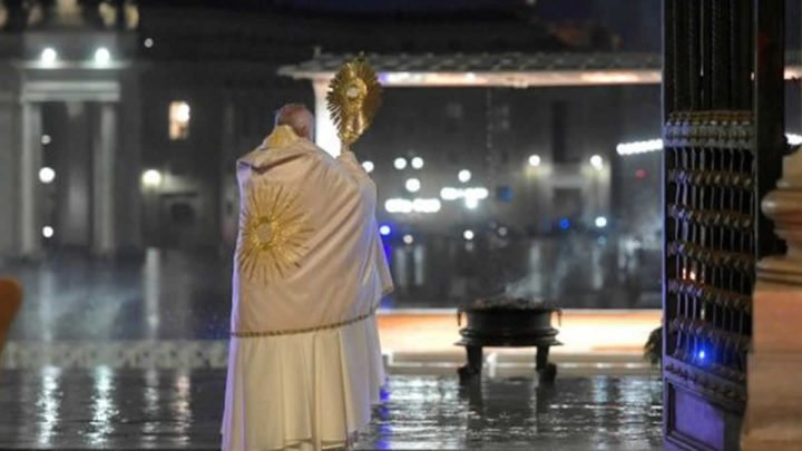 Pontífice llama a “Que todos seamos uno” en la lucha contra el COVID-19