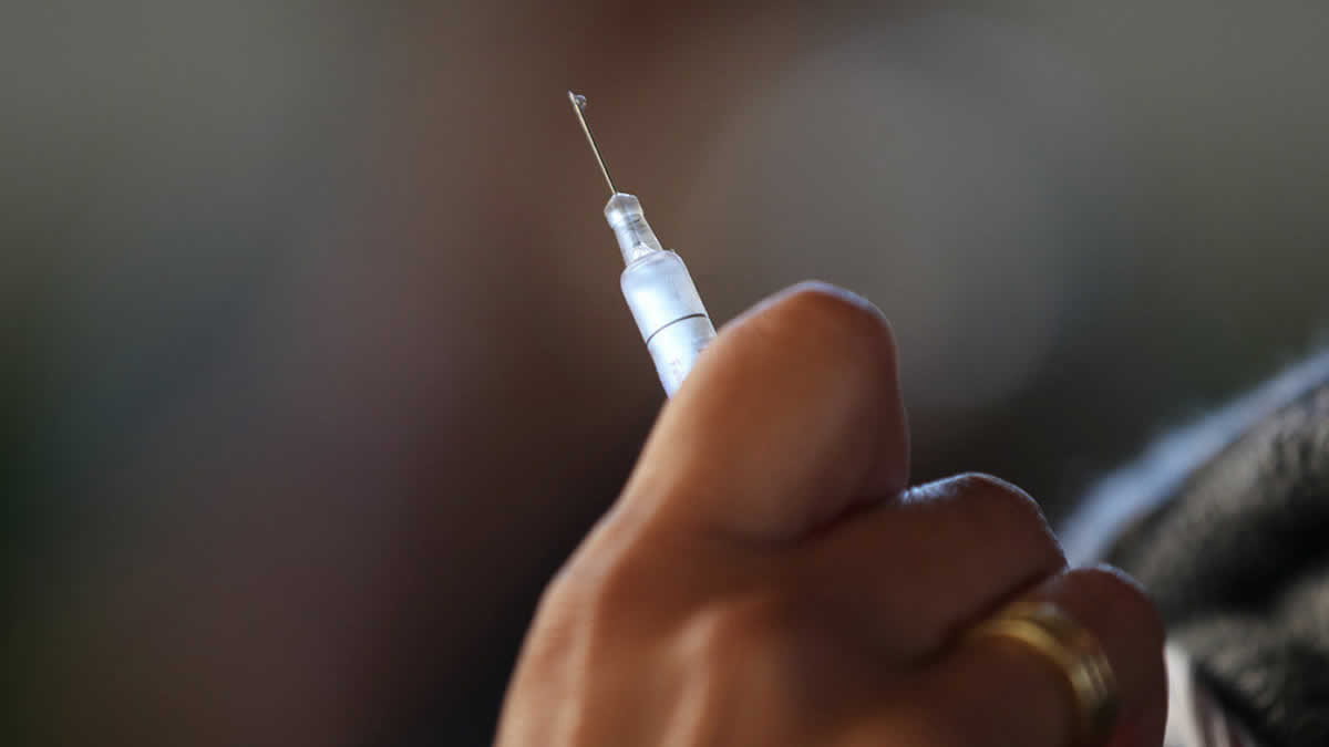OMS garantizará vacuna contra la COVID-19 a todos los países