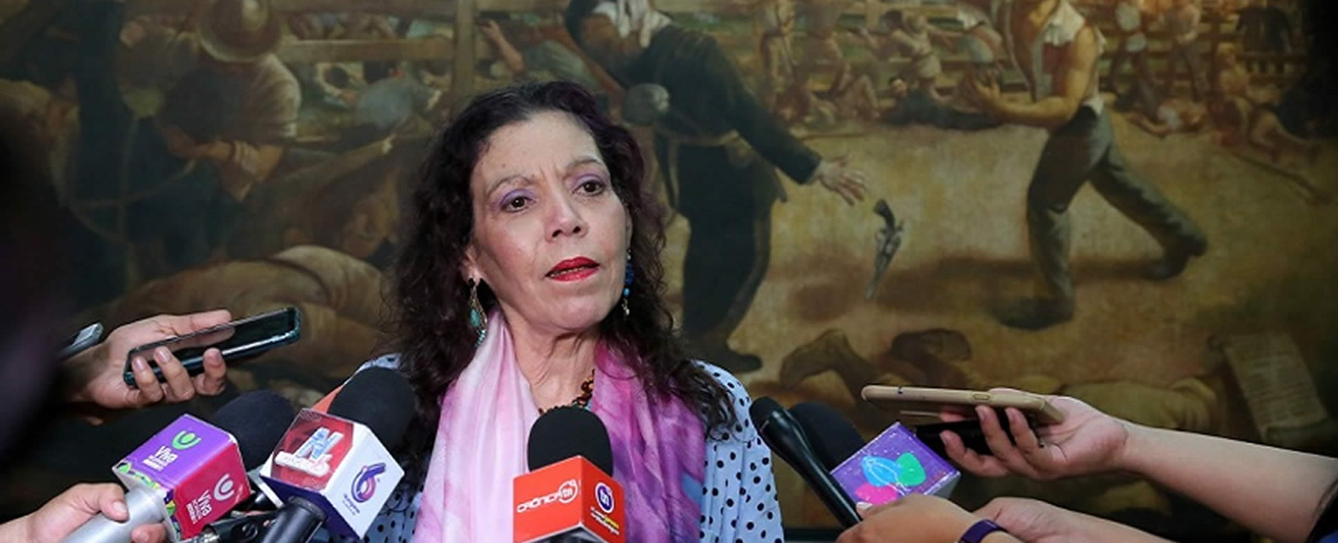 Compañera Rosario Murillo en comunicación con las familias nicaragüenses
