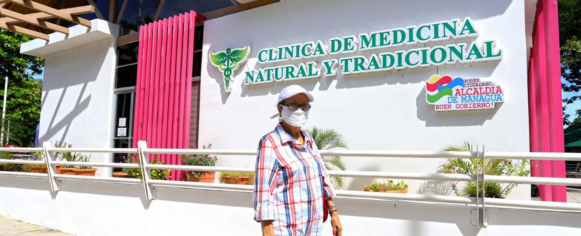 Adultos Mayores de Managua reciben atención integral en el “Parque Las Madres”