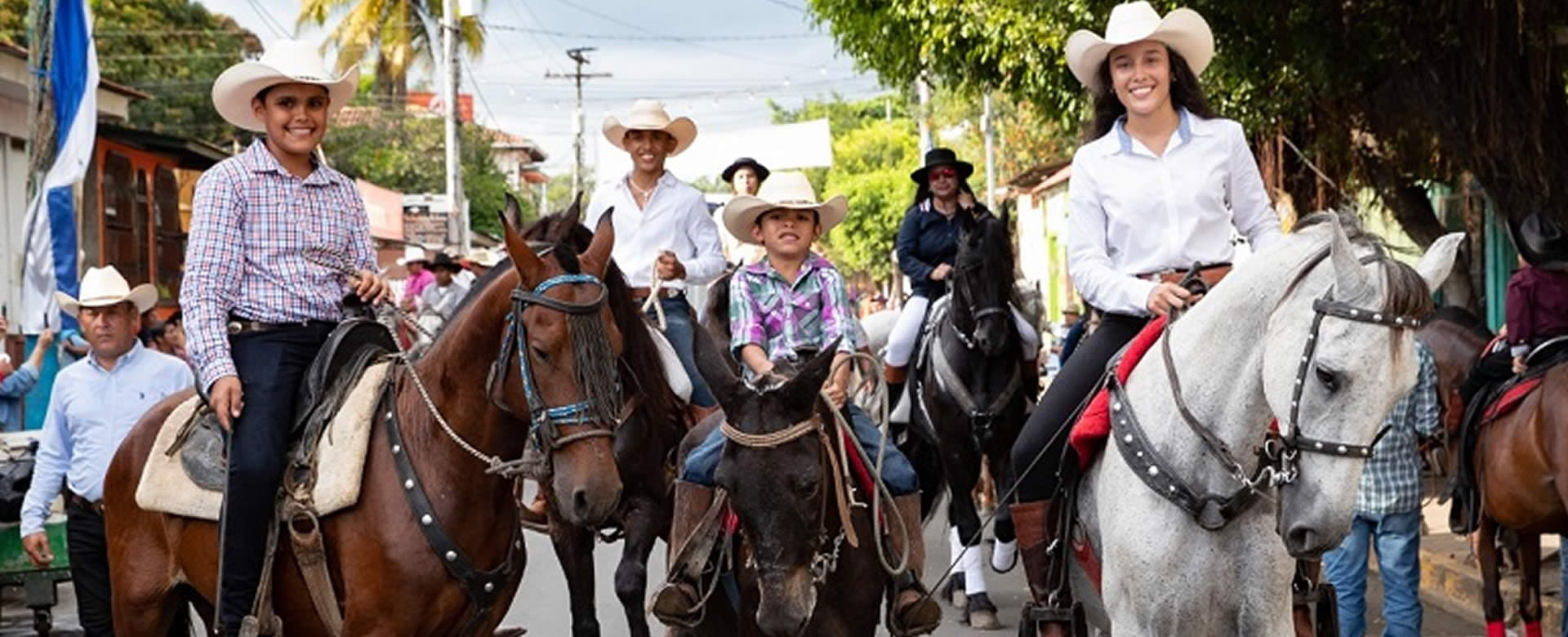 Derroche cultural en el desfile hípico de la "Cuna del Folclore", Masaya