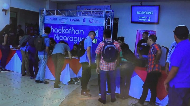 Jóvenes nicaragüenses se inscriben en la cuarta edición de Hackathon Nicaragua 2020 