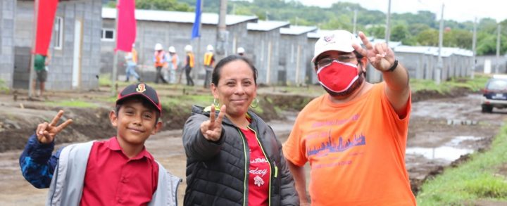 Programa Bismarck Martínez entrega más viviendas dignas a familias de Managua
