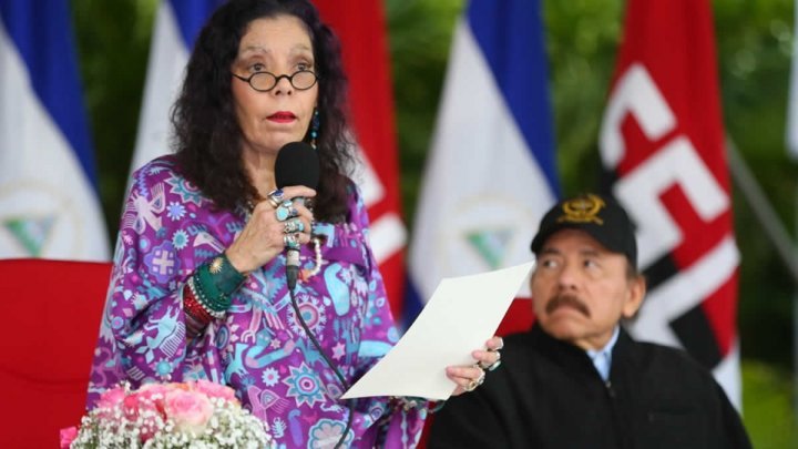 Compañera Rosario Murillo, Vicepresidenta de Nicaragua habla durante acto presidencial.