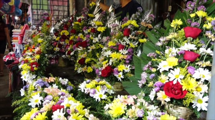Puesto de Flores en Mercado Municipal de Masaya.