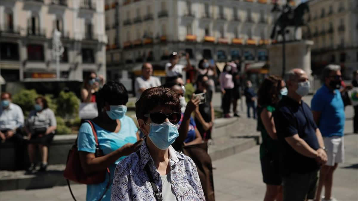 España continúa batiendo récord de contagios por Coronavirus