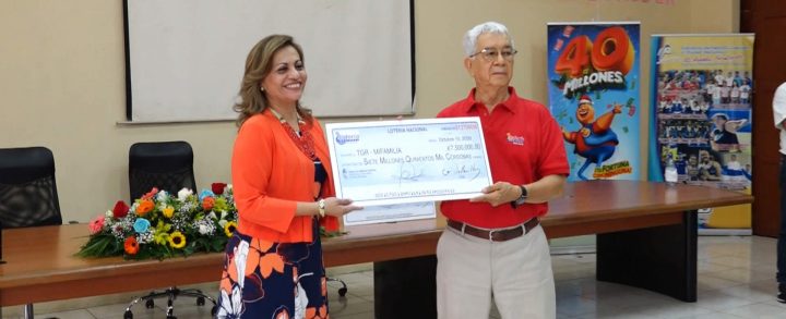 Lotería Nacional entrega 7 millones de córdobas en utilidades al MIFAN