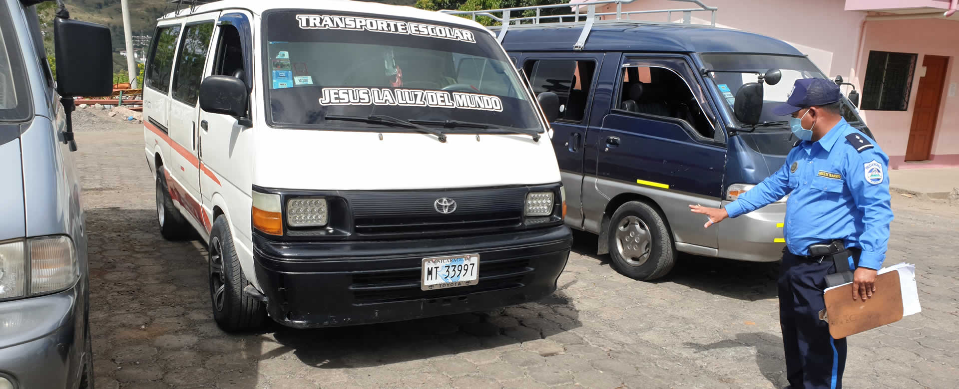 Policía de Tránsito supervisa condiciones del transporte escolar en Matagalpa