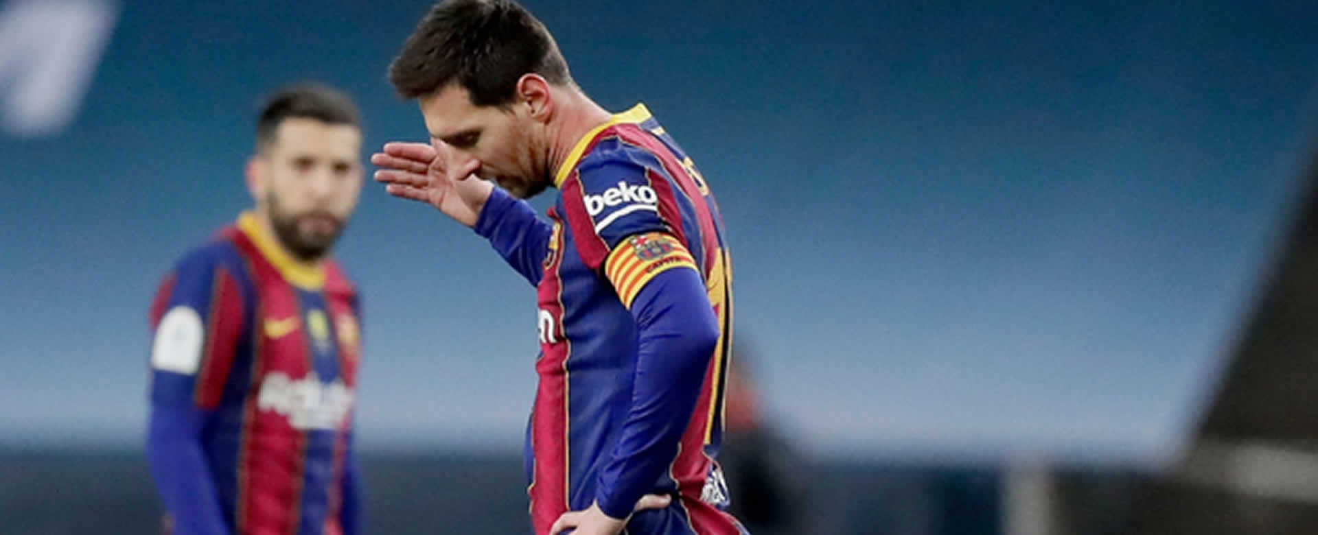 Suspenden a Messi por agredir a Villalibre durante la Supercopa
