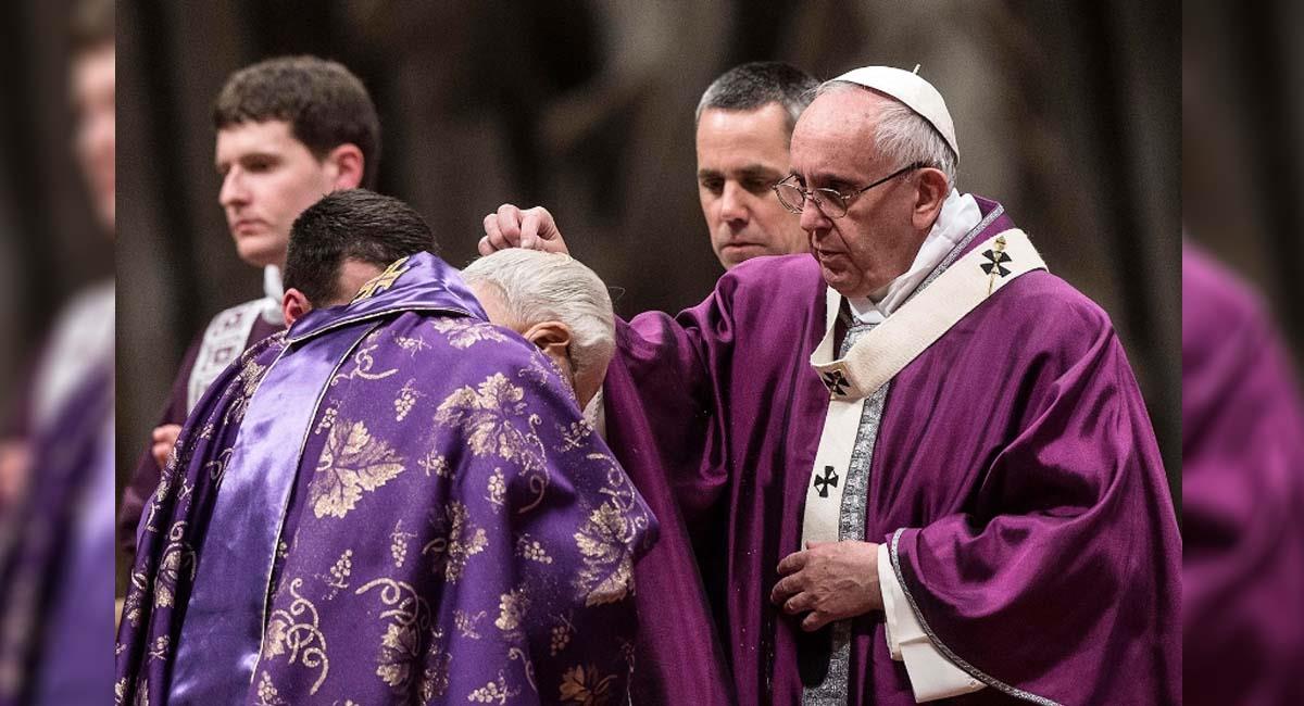 Papa Francisco adapta la misa del Miércoles de Cenizas por la COVID-19