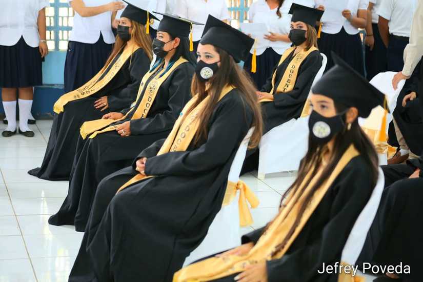 Nicaragua profesionaliza a 37 nuevos maestros de educación primaria Nicaragua profesionaliza a 37 nuevos maestros de educación primaria
