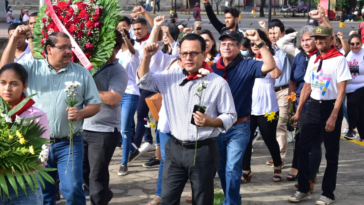 UNANLeón conmemora 76 aniversario del natalicio de "La Gata Munguía"